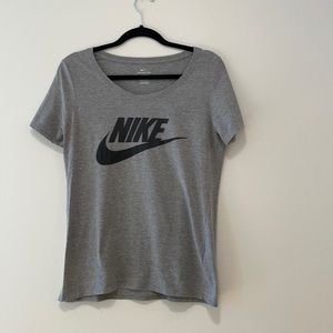 Women's gray Nike tee in size medium
